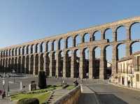 【ローマの遺産が残る街】セゴビアの水道橋で古代ロマンに浸る旅✨ 