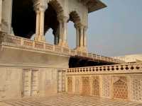 🌟 Taj Mahal, Agra – Symbol of Eternal Love 💖