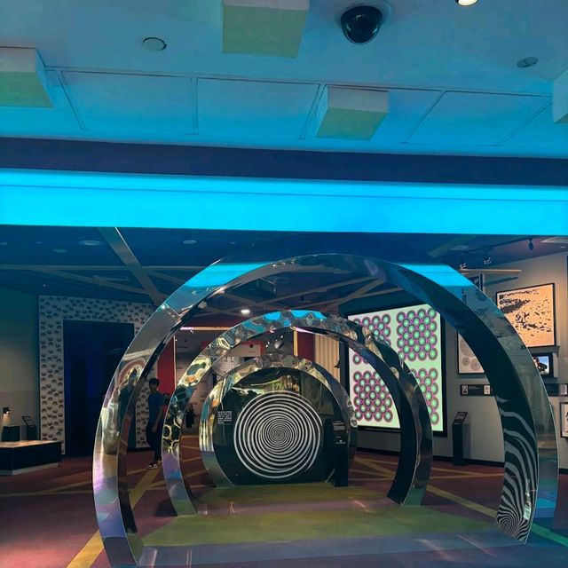Science Centre Singapore (~S$6 entry for locals)