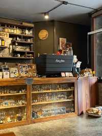 Thrrmda Bar & Eatery