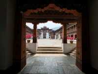 Wandering Wangdue Phodrang