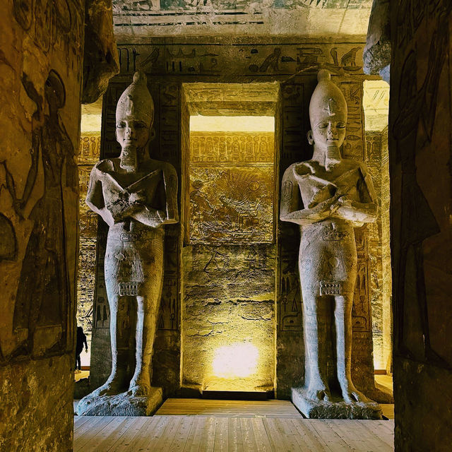 Abu Simbel at Dawn: A Pharaoh’s Summer Spectacle Without the Crowds