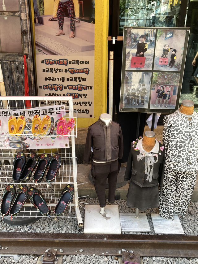 기찻길 따라 추억여행, 군산 경암동 철길마을