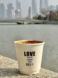 REi COFFEE BAR คาเฟ่วิวหอไข่มุกเซี่ยงไฮ้