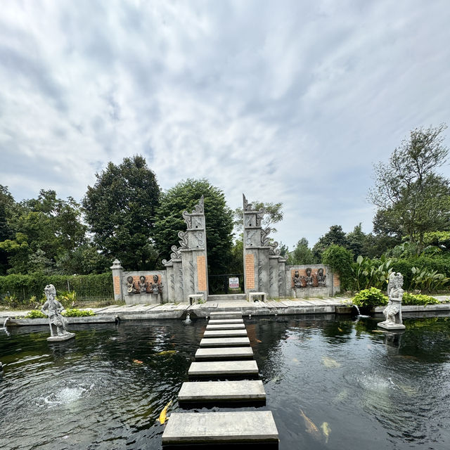 “Magical Medan: From Royal Grandeur to Highland Wonders 🇮🇩✨”