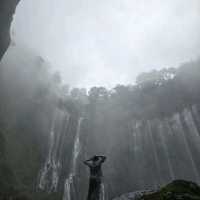 泗水双火山加瀑布