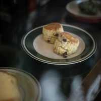 ☁️ Hide and Sip Coffee – คาเฟ่ที่เงียบยิ่งกว่าห้อง