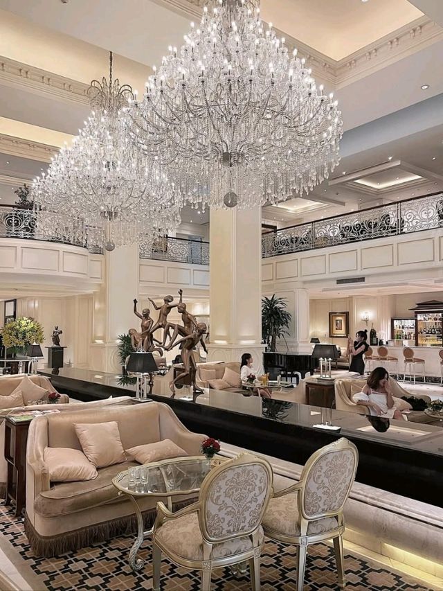 Apricot Hotel