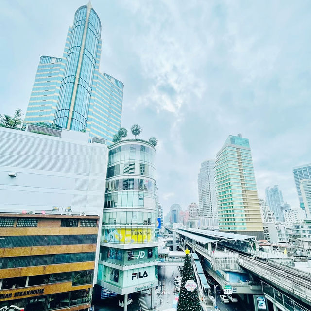 Skyline Serenity in the Heart of Bangkok 🇹🇭