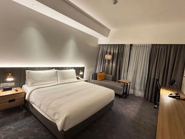 Smooth Stopover, Spacious Stay: My Time at Holiday Inn Sepang–Airport
