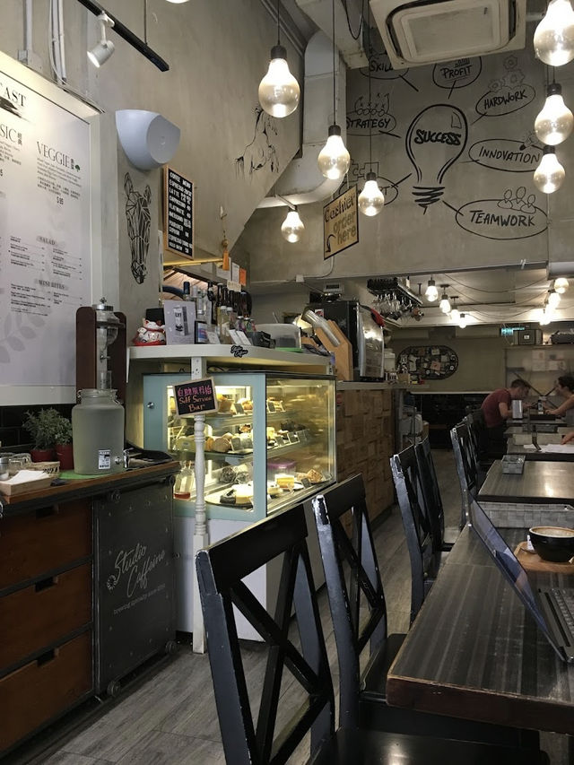 Studio Caffeine Hong Kong, Artful Brews and Handcrafted Comfort in Jordan