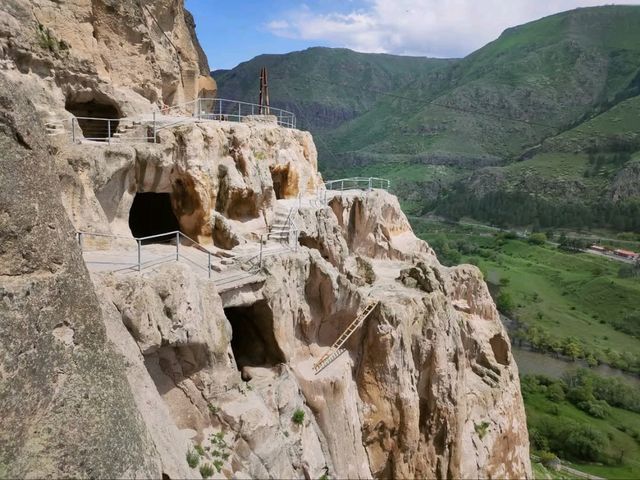 Caves, Tunnels & Total Wow, Vardzia Rocks