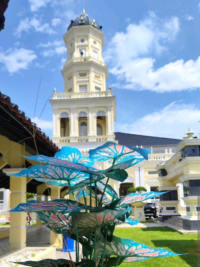 Sultan Abu Bakar State Mosque