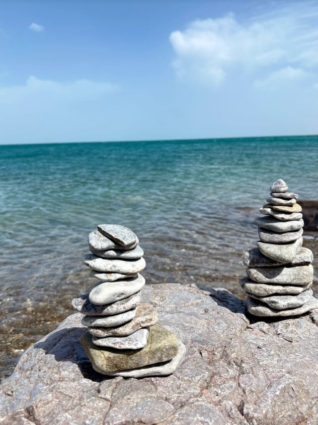 Where the Sky Sleeps in Water: Qinghai Lake Unveiled