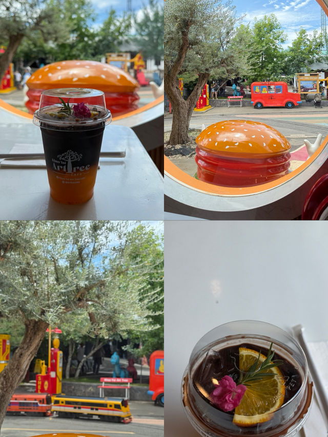 Khao yai Art Tree cafe ฟิลต่างประเทศมาก