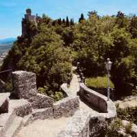 🏰 “San Marino: A Republic in the Clouds” 🇸🇲