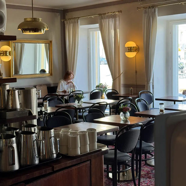 An Intimate Day at Café Engel
