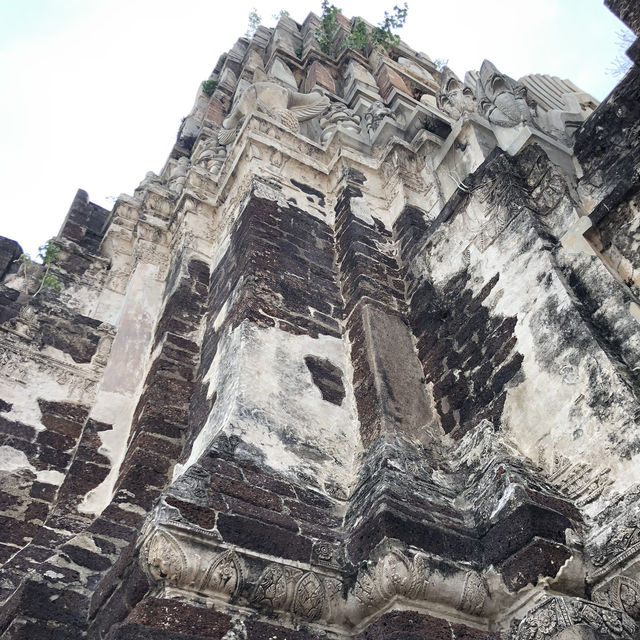 🏯 วัดราชบูรณะ – วัดเก่าแก่และกรุสมบัติสุดลึกลับ