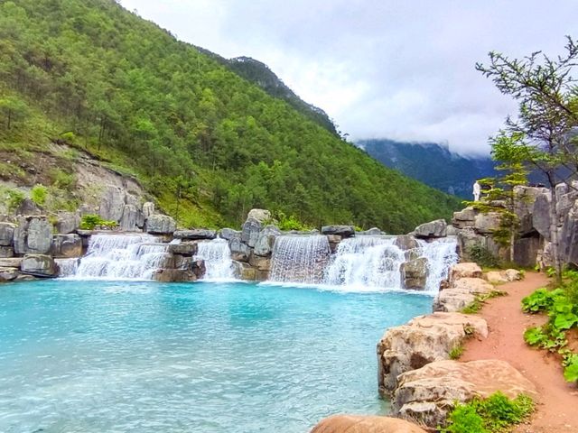 หุบเขาพระจันทร์สีน้ำเงิน (Blue Moon Valley)