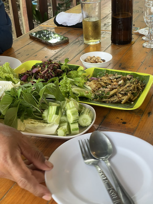 รีวิวร้านอาหารเมี่ยงปลาเผา304 ปราจีนบุรี