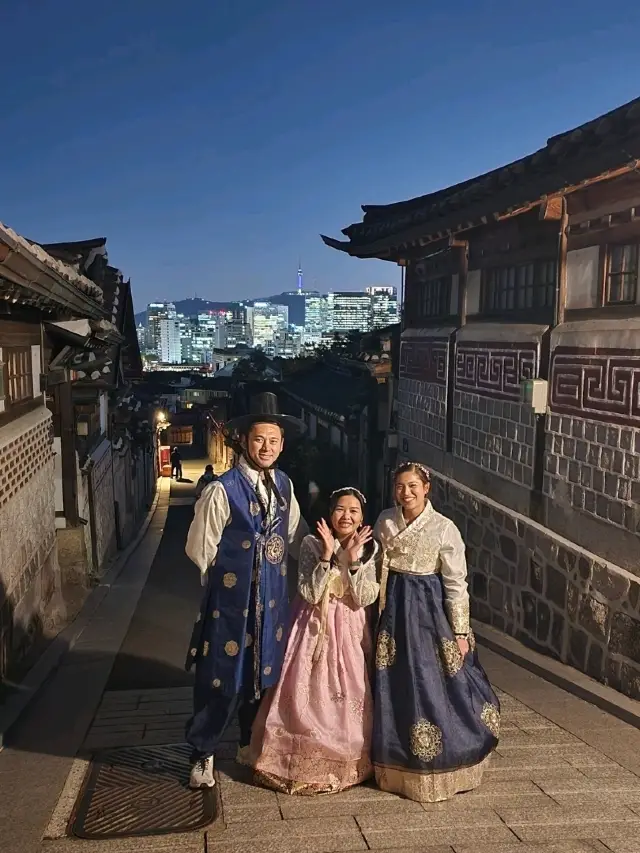 Hanok Village Stroll🏮