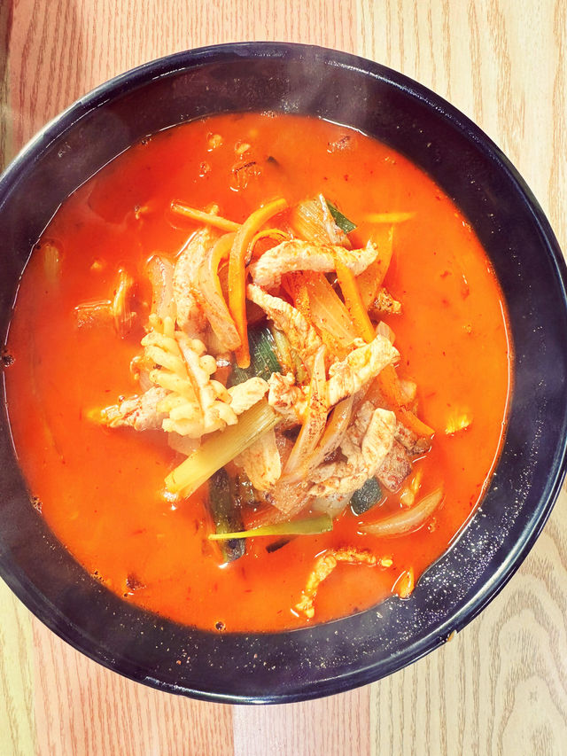 탕수육 13,000원 짜장면 4,000원