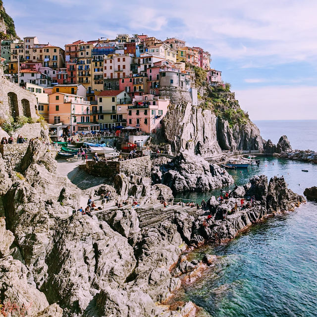 Solo on the Edge: Finding My Bliss in Manarola Solo on the Edge: Finding My Bliss in Manarola