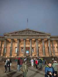 Flow and Crowd: A Visit to the British Museum