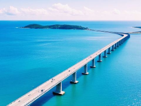 Irabu Ohashi Bridge in Miyakojima, Japan