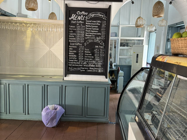 Luang Say Cafe & Restaurant