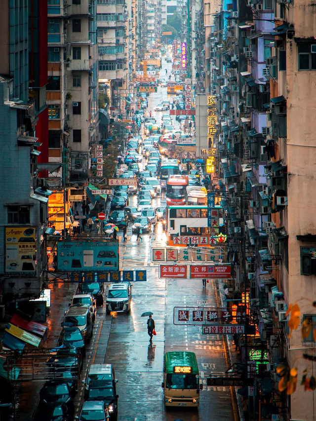 Monsoon Metropolis in Central Monsoon Metropolis in Central