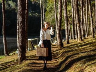 前往 #PangUng 進行為期兩天一夜的旅行，是體驗冬季臨近時涼爽多霧空氣的完美方式。