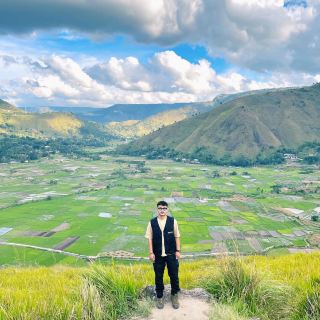 Epic Hike to Penatapan Batu Anduhur 