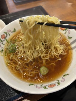 【春日部】駅前で炭水化物爆弾の救済！「餃子の王将」の天津飯はもはや飲み物！？唐揚げも止まらない旨さ。