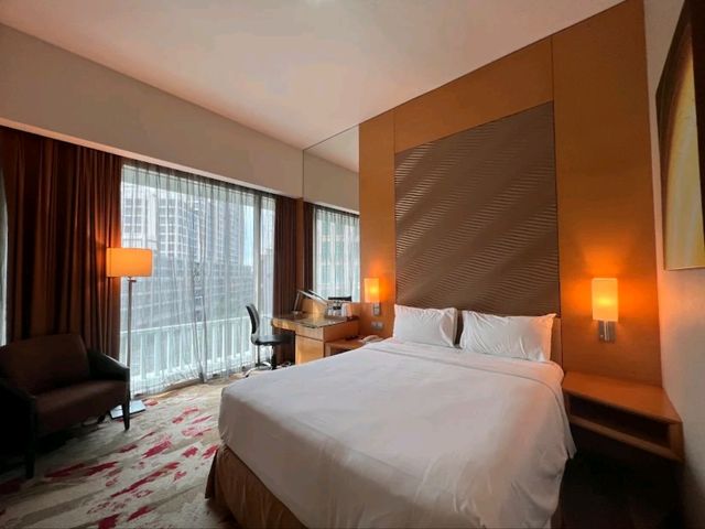 “Heritage Elegance & Riverside Luxury at the Fullerton”
