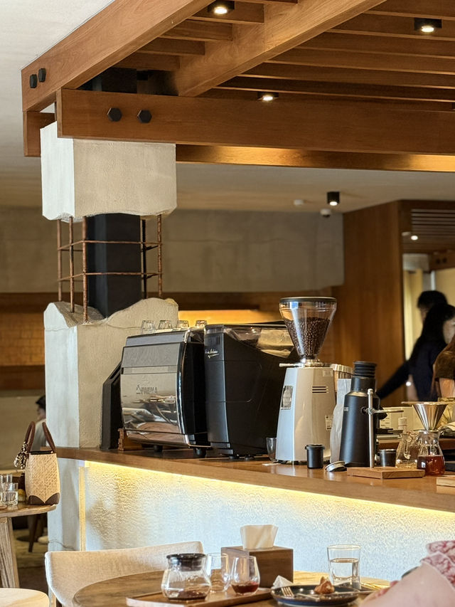 Raw Coffee Lounge – Yangon