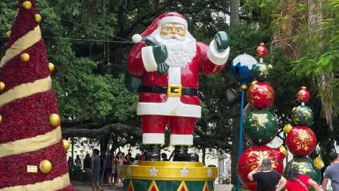 Florianopolis Wrapped in Christmas Magic 🎄✨ Nighttime Wonders Await! — traveler post in Florianopolis