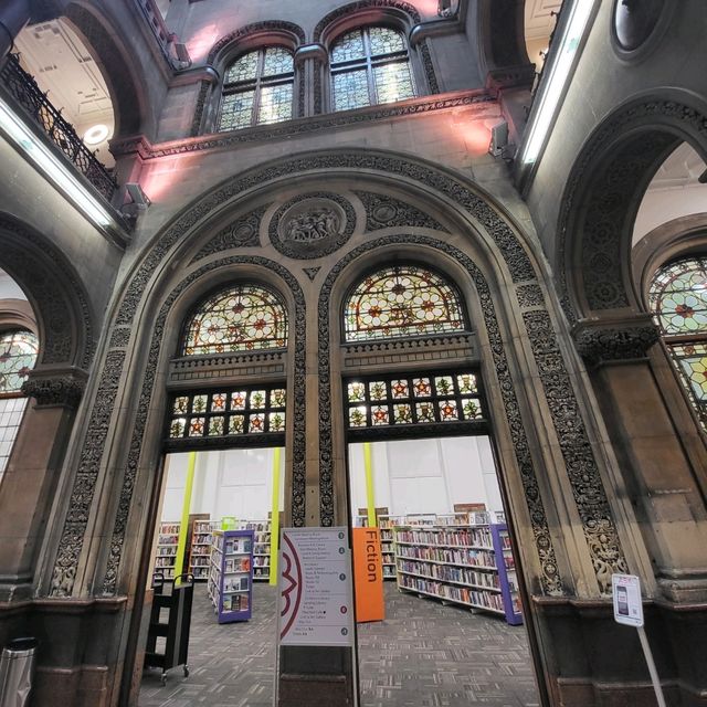 💮國家二級保護建築💮~Leeds Central Library📚