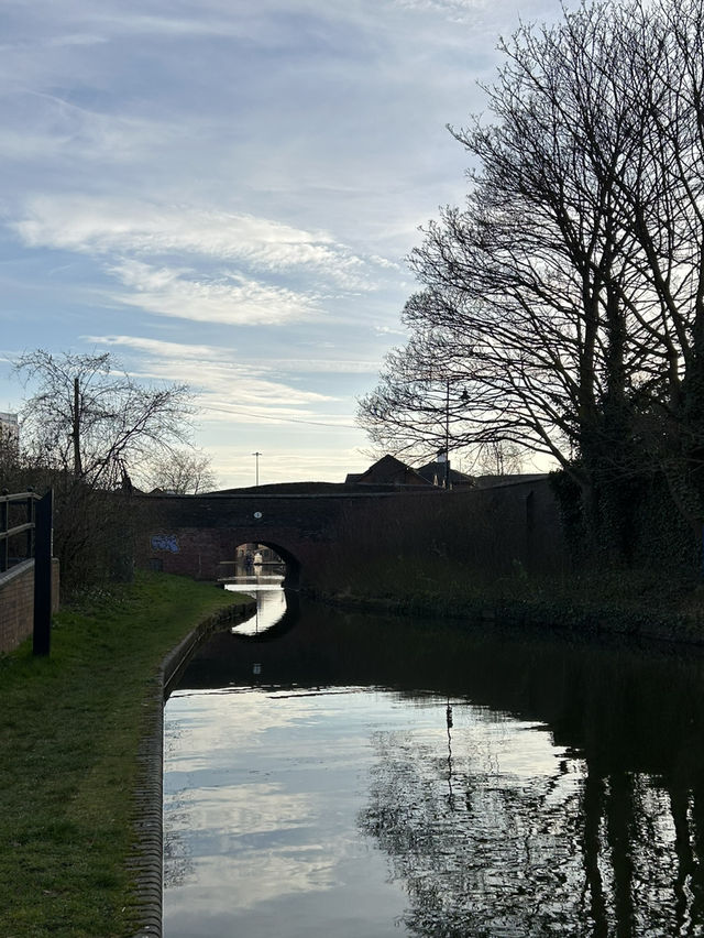 Coventry Canal: A Scenic Journey Through History