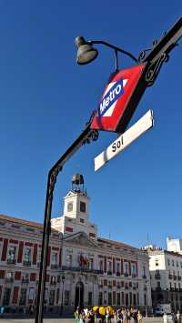 📍 Puerta del Sol: The Heart of Madrid & the Bear Statue 🐻🌳