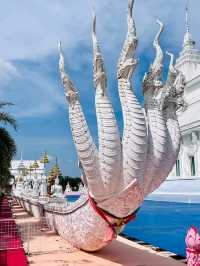 🏯 Wat Hin Thaen Lam Pachee – The Hundred-Million Glass Ship Temple