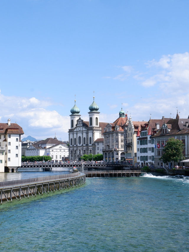 รีวิวลูเซิร์น (Lucerne) เมืองเล็กริมทะเลสาบ