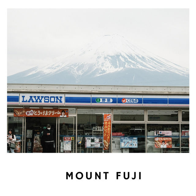 🗻 “เงาฟูจิเหนือผืนน้ำที่ Kawaguchiko”