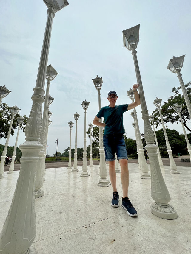 Step Into History at Rizal Park — The Heart of the Filipino Spirit! ✨🇵🇭 