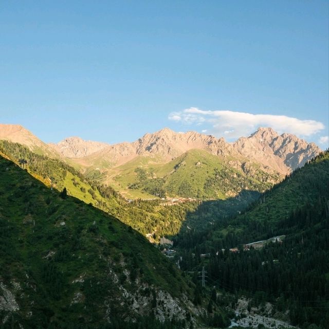 Sunday Hike in Shymbulak 🥾🌞