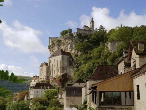 ドルドーニュ渓谷：石が時間を記憶する方法