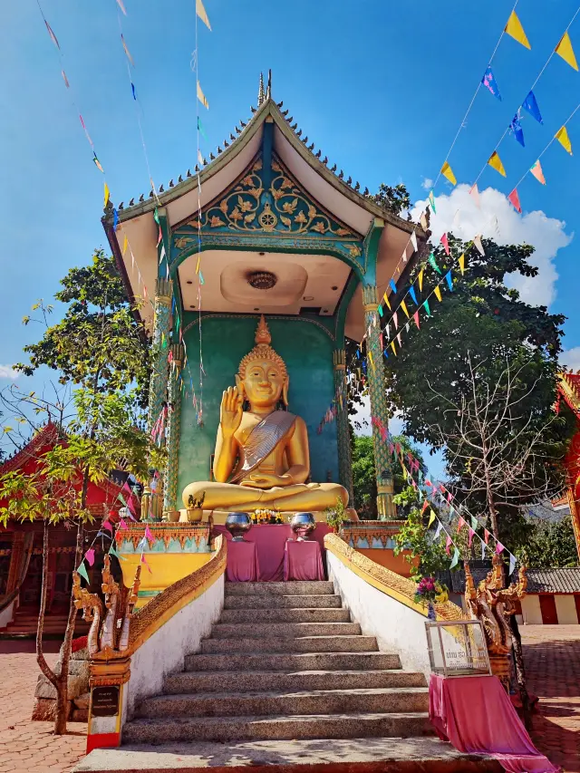 Wanrong Wat Temple| A treasure temple hidden in the outdoor paradise