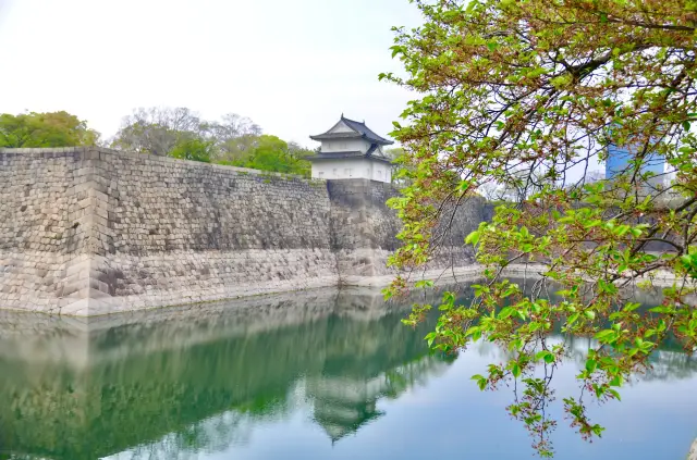 Visiting Osaka Castle in Japan, one sees the city's landmark—the Tenshukaku Castle