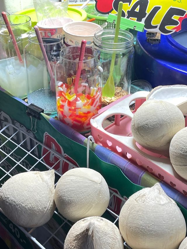 泰國小吃，荷包掏空計劃