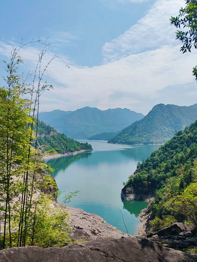 湖光山色千峡湖，慢慢遊